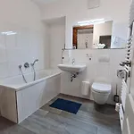 Domizil فندق