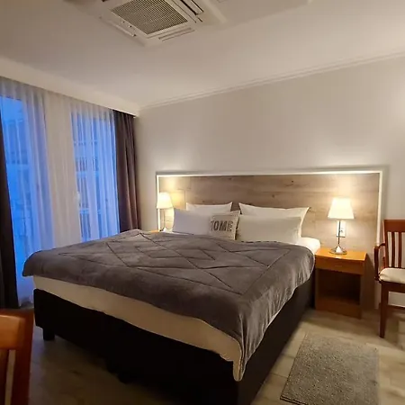 Domizil Hotel 4*